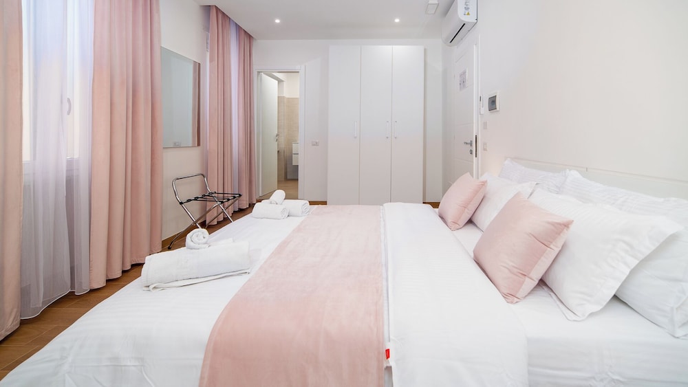 Lovely Rooms by Rentbeat
