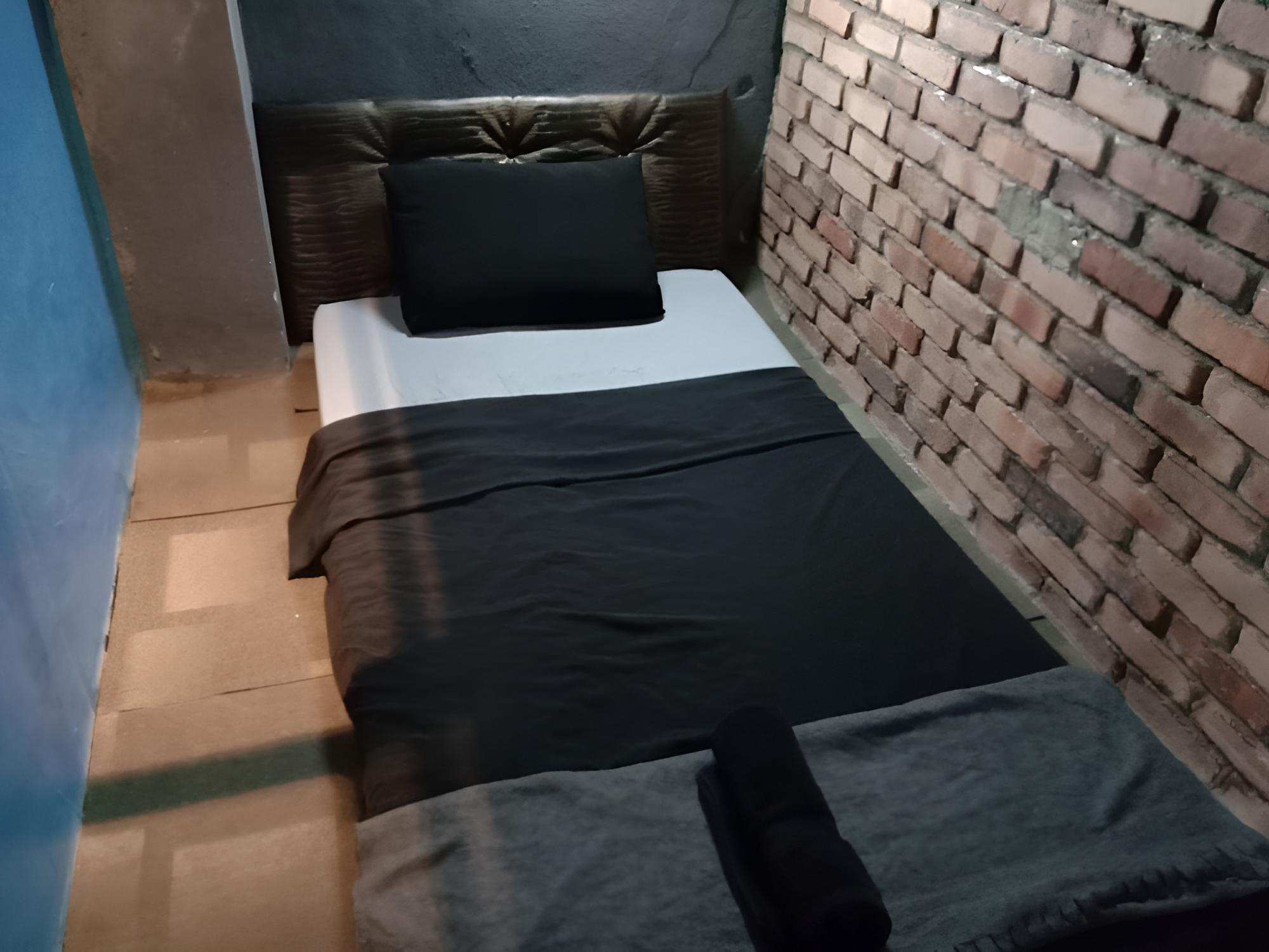 Bunker Hotel & Restaurant