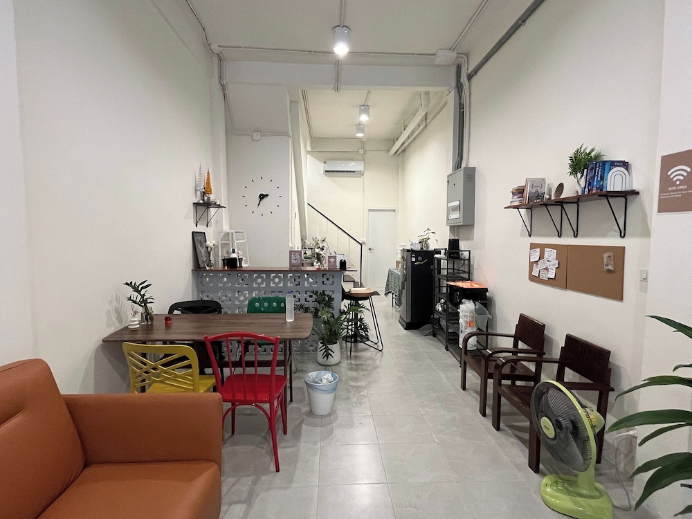 Round The Clock Hostel