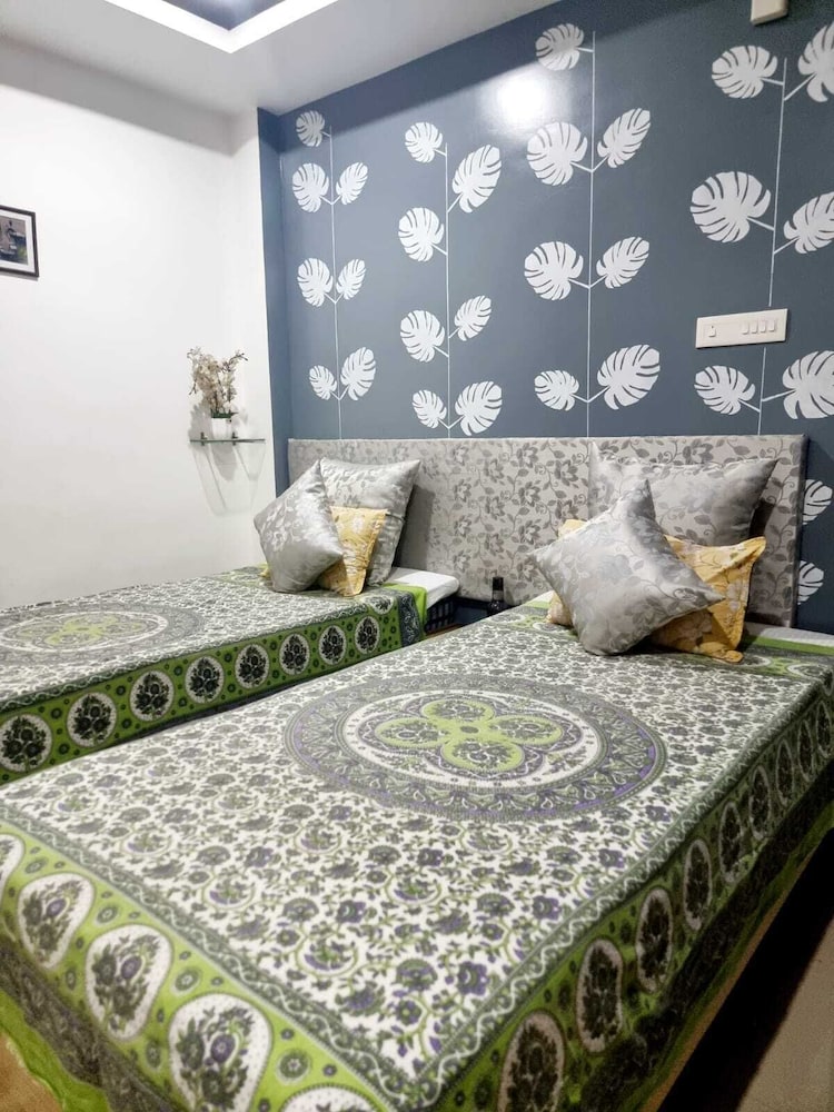 172 LBS - A BOUTIQUE GUEST HOUSE