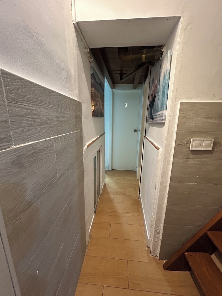 airbhouse private rooms & apartments
