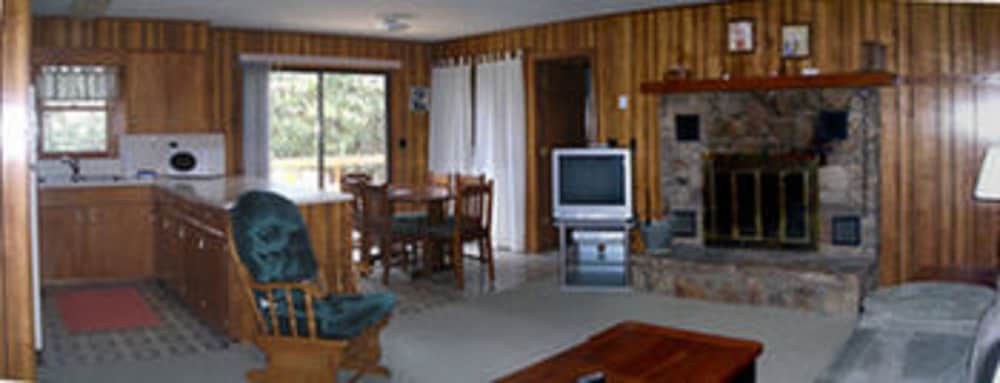 Cabins at Twinbrook Resort