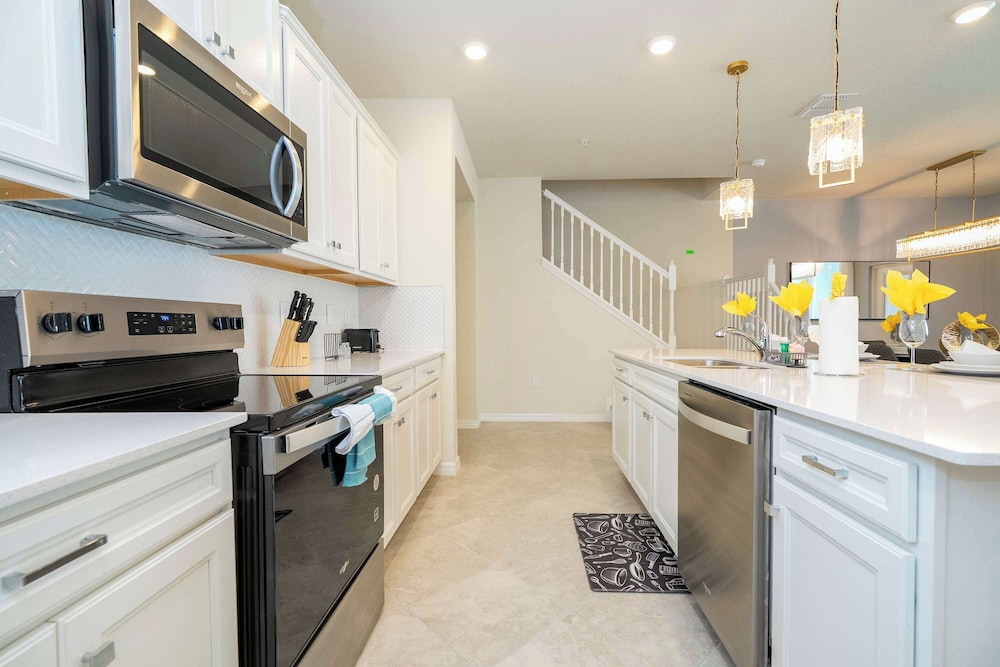 Magical 5BR w Pool Minutes From Disney 16140