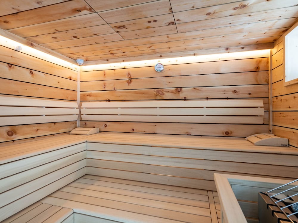 Luxury Chalet in Saalbach-hinterglemm With Sauna
