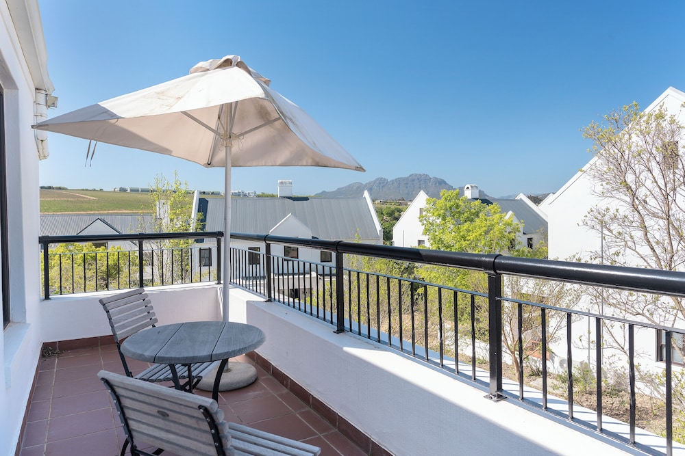 Winelands Golf Lodges at De Zalze