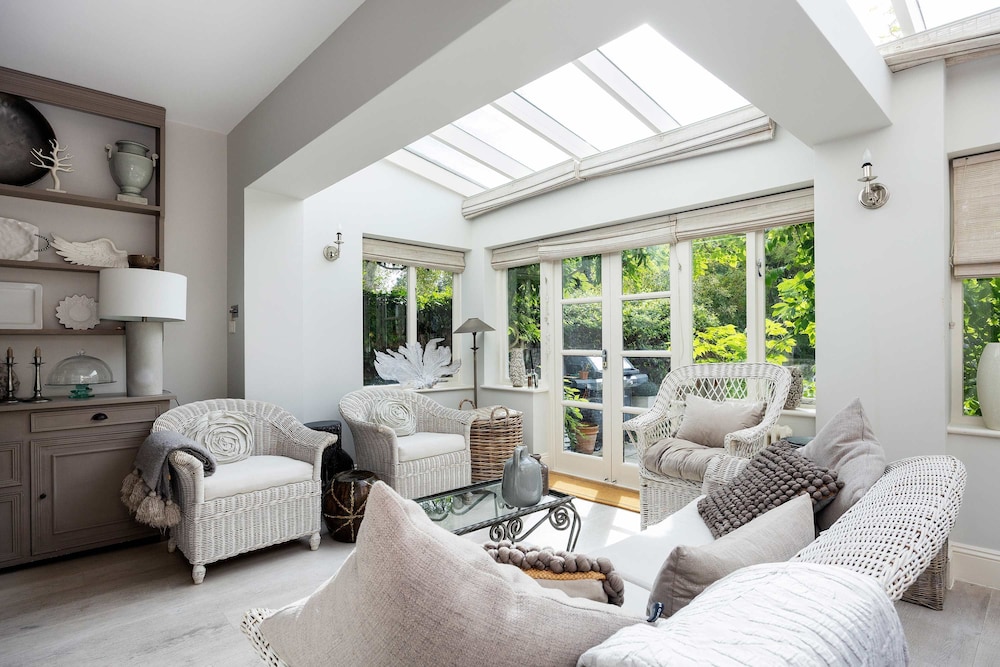 London Vacations - Richmond Garden Serenity - Property Image 5