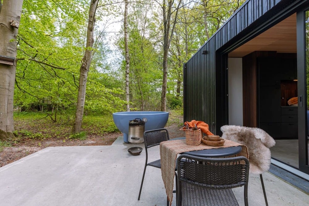 Cabin in the Woods With hot tub