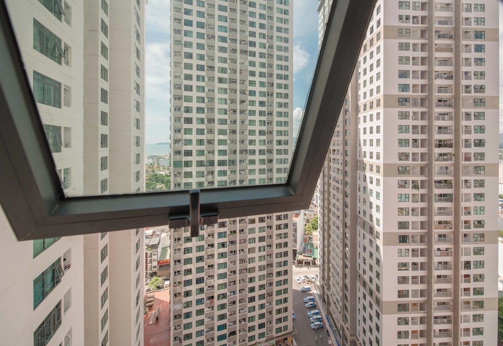 Oceanus Vien Trieu Nha Trang Apartment - Thai Ha