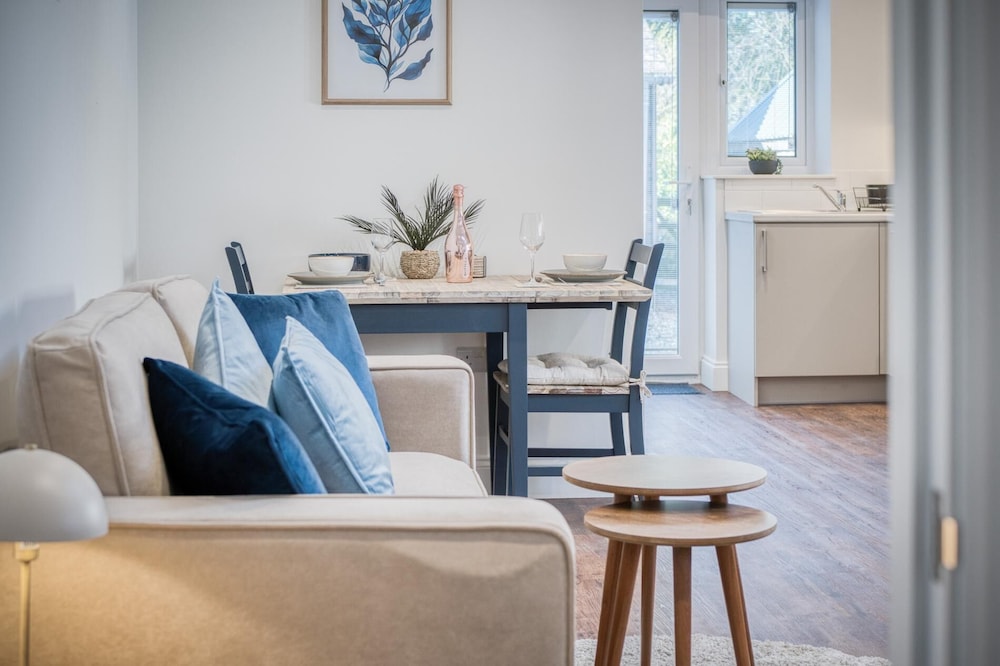 The Studio - 1 Bedroom Cottage - Princes Gate