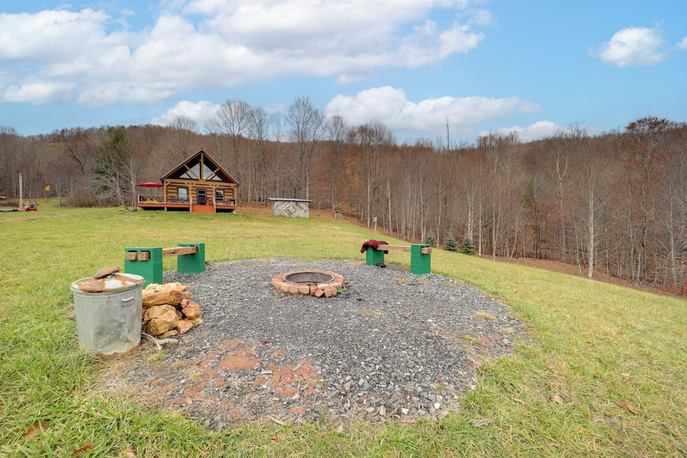 Hike, Ski & More: Blue Ridge Mountain Escape