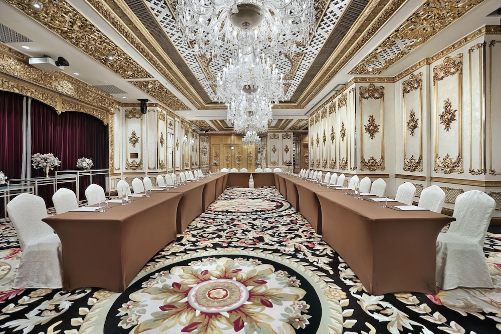 Hotel Alexandra