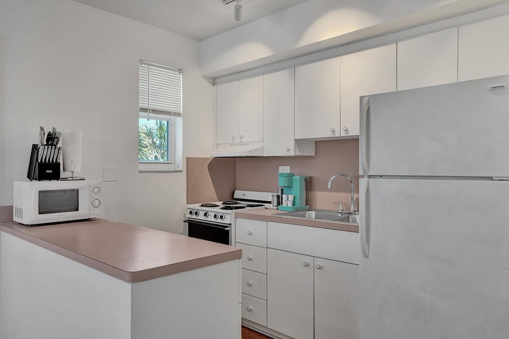 Marine Villas 8 in Hollywood