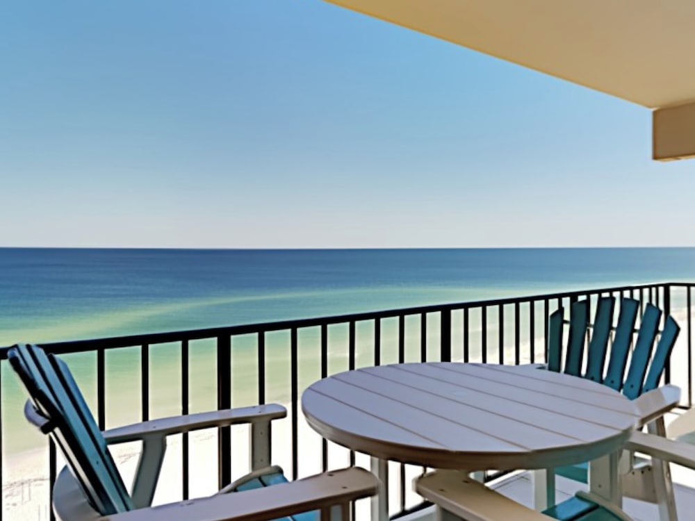 Ocean Breeze West by Southern Vacation Rentals