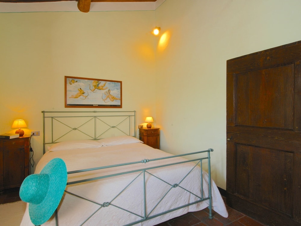Cortona Vacations - Agriturismo Near Cortona With Swimming Pool - Property Image 56