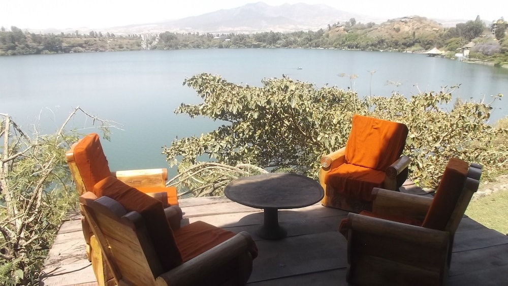 Babogaya Lake Viewpoint Lodge