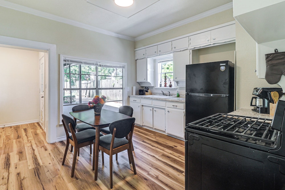 Walk to Dtwn Weatherford: Home w/ Yard!