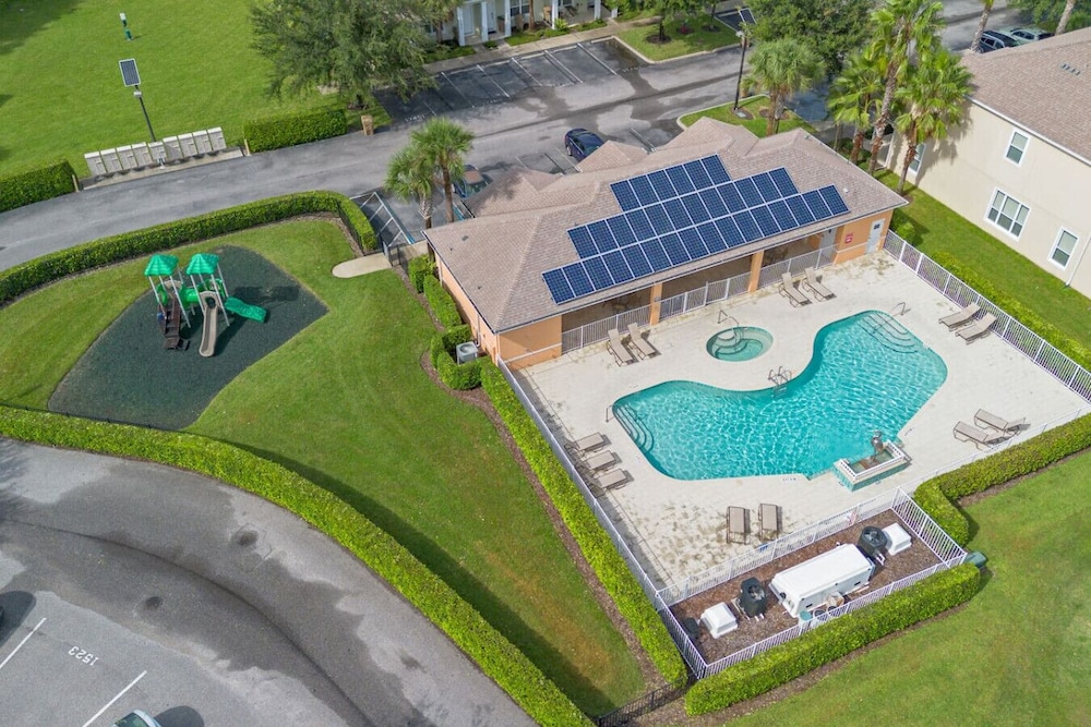 Amazing Family House w pvt Pool - 1605