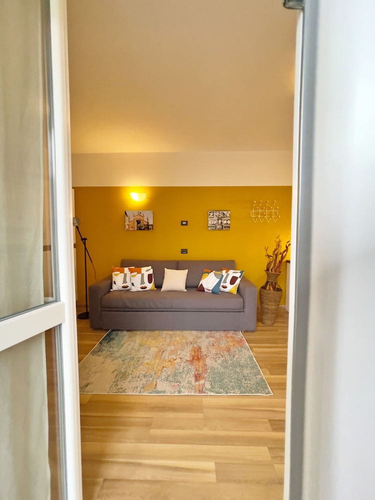 Studio With Balcony in Bovisa Milan
