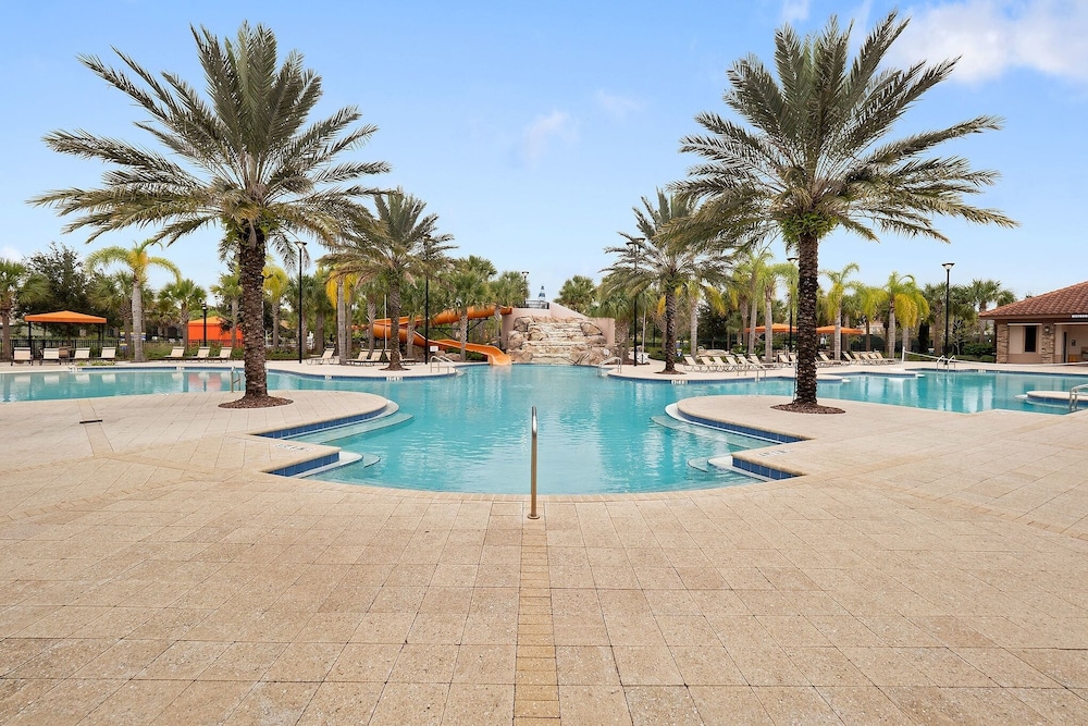 5264oba- Solterra Gated Resort 7 Bedroom Home