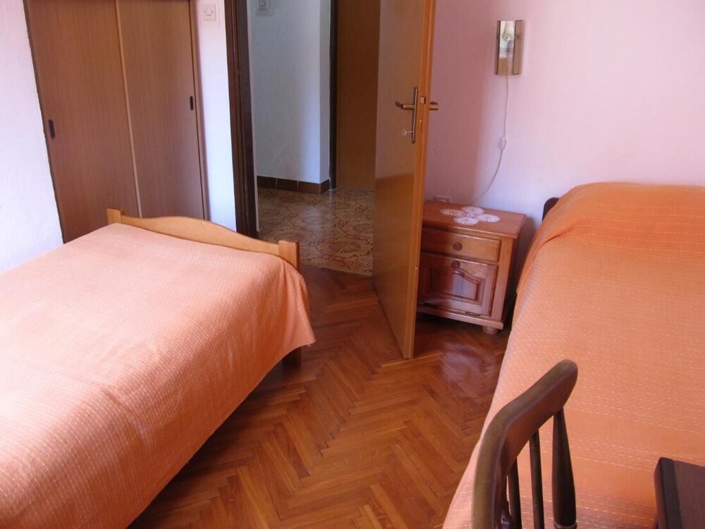 Apartments Grgorinić 3 Bedrooms view 3