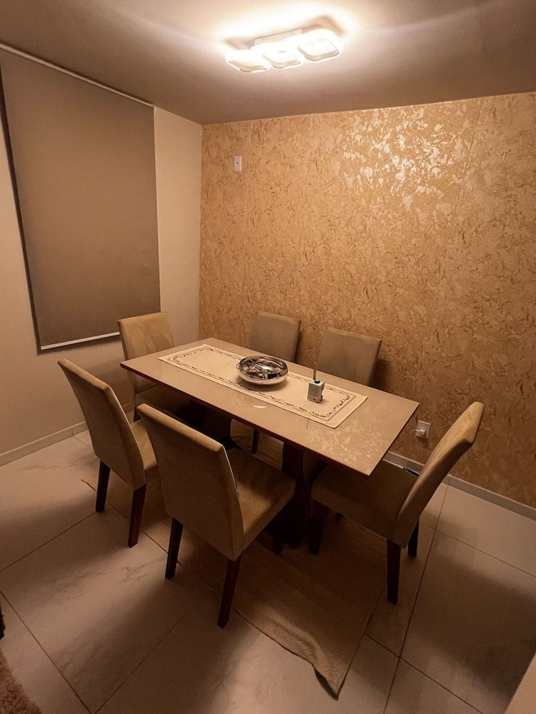 Apartamento Frente ao Shopping Itaguaçu