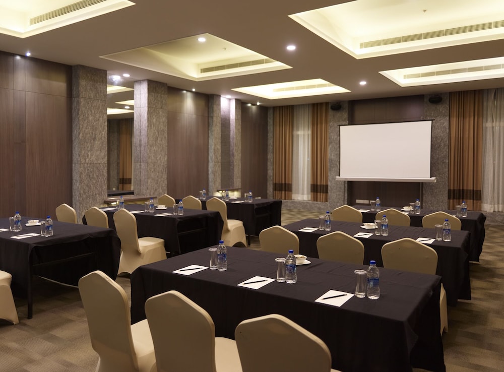 meeting & event spaces