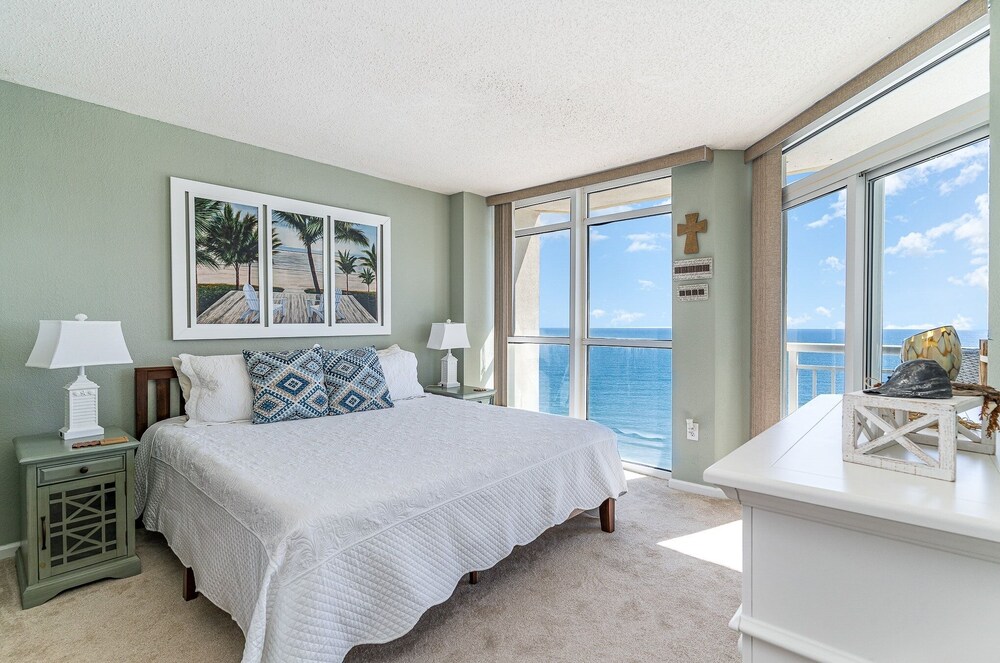 Baywatch Resort #1705 3 Bedroom Condo