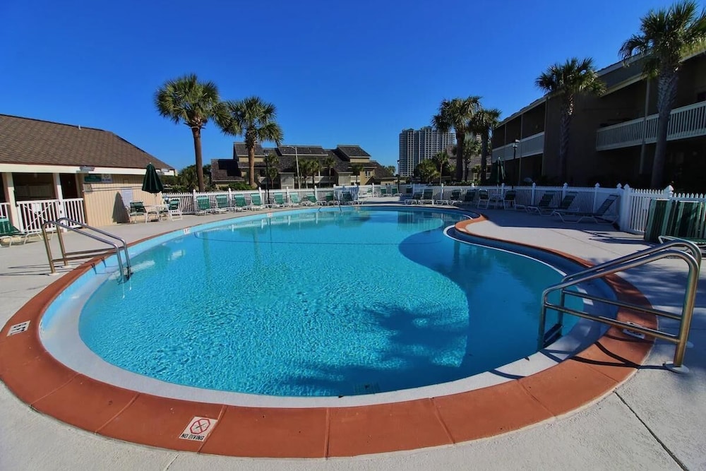 Seascape Lakefront Villas 124