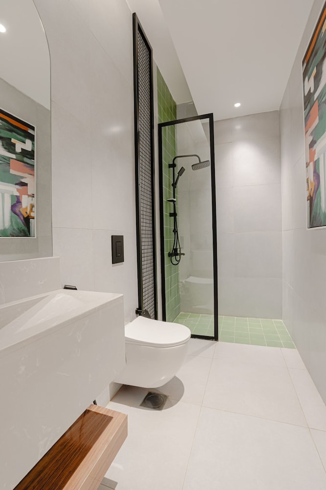 Two Bedroom Colorful & Exotic Flat in Alrabie