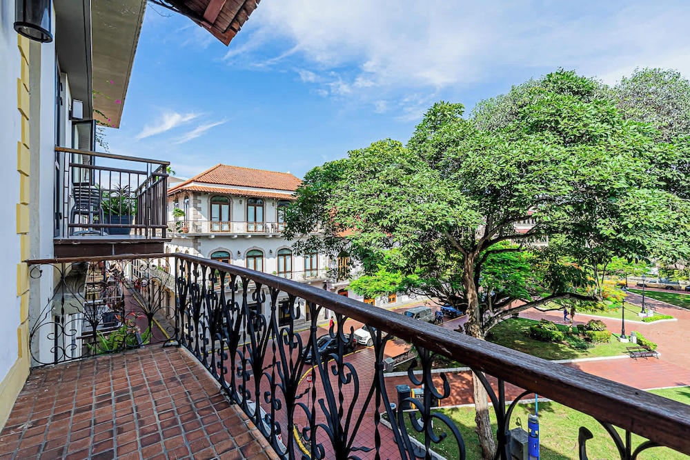 w Grandiose 1BR w Balcony in San Felipe
