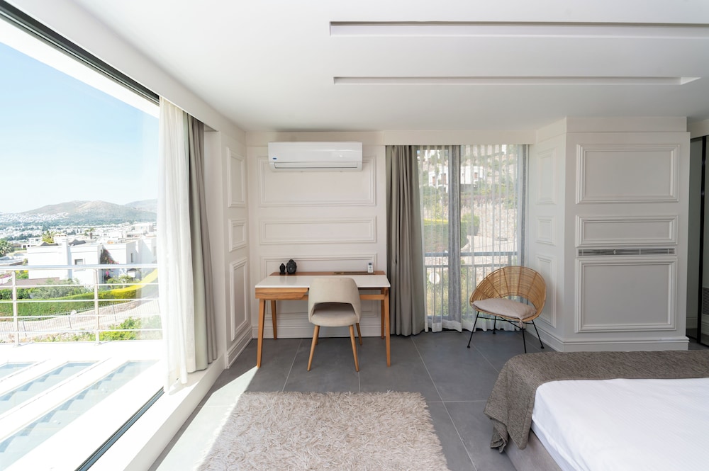 Marinhill High Luxury Property