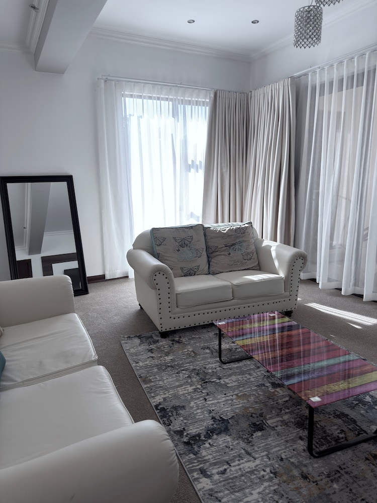 Escapade Lux Guesthouse