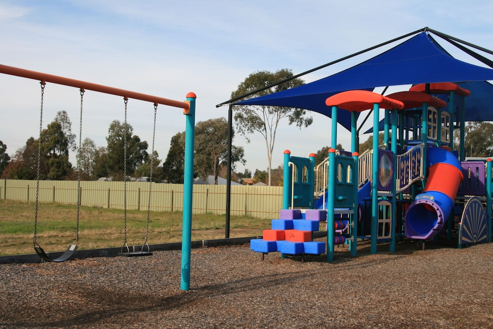 Tindarra Resort