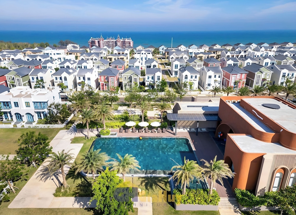Life Travel Villa - Novaworld Phan Thiet view 4