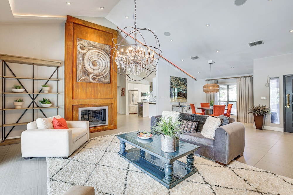 16 Mi to Dtwn: Phoenix Gem w/ Private Pool