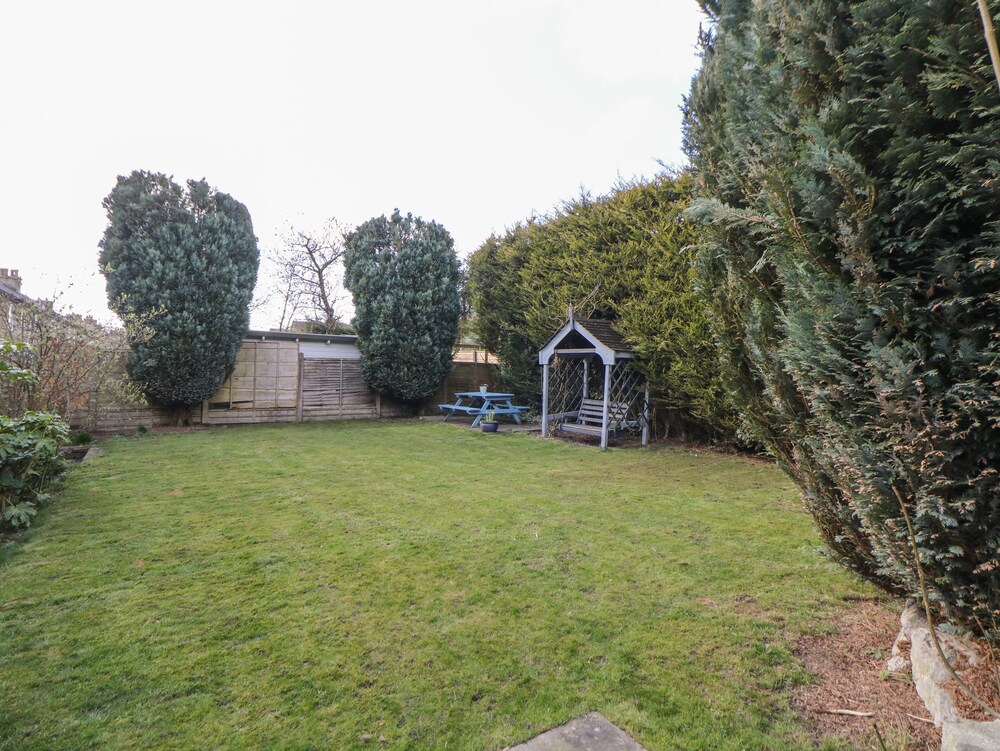 Lower Lane House