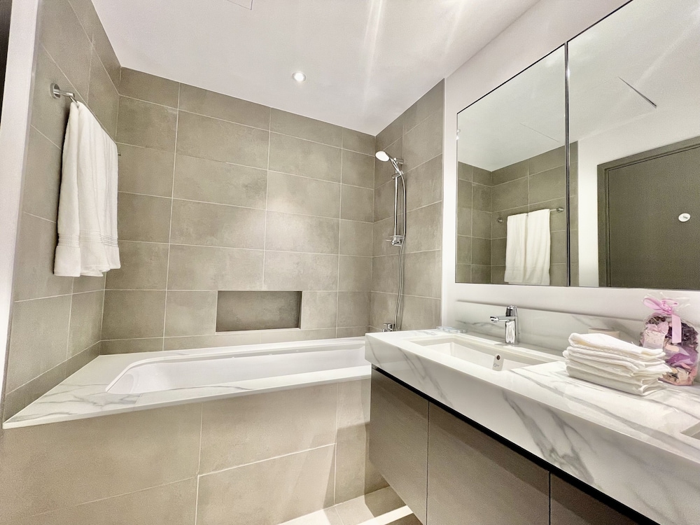 Ultimate Luxury at Dubai Creek Waterfront