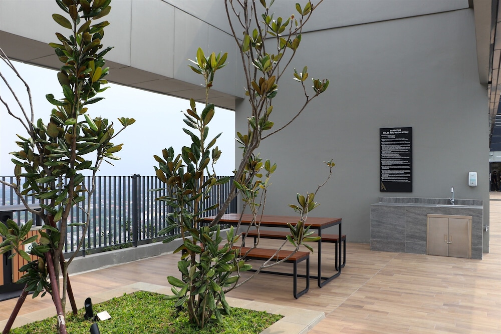 Well Designed 1Br Apartment At Arumaya Residence