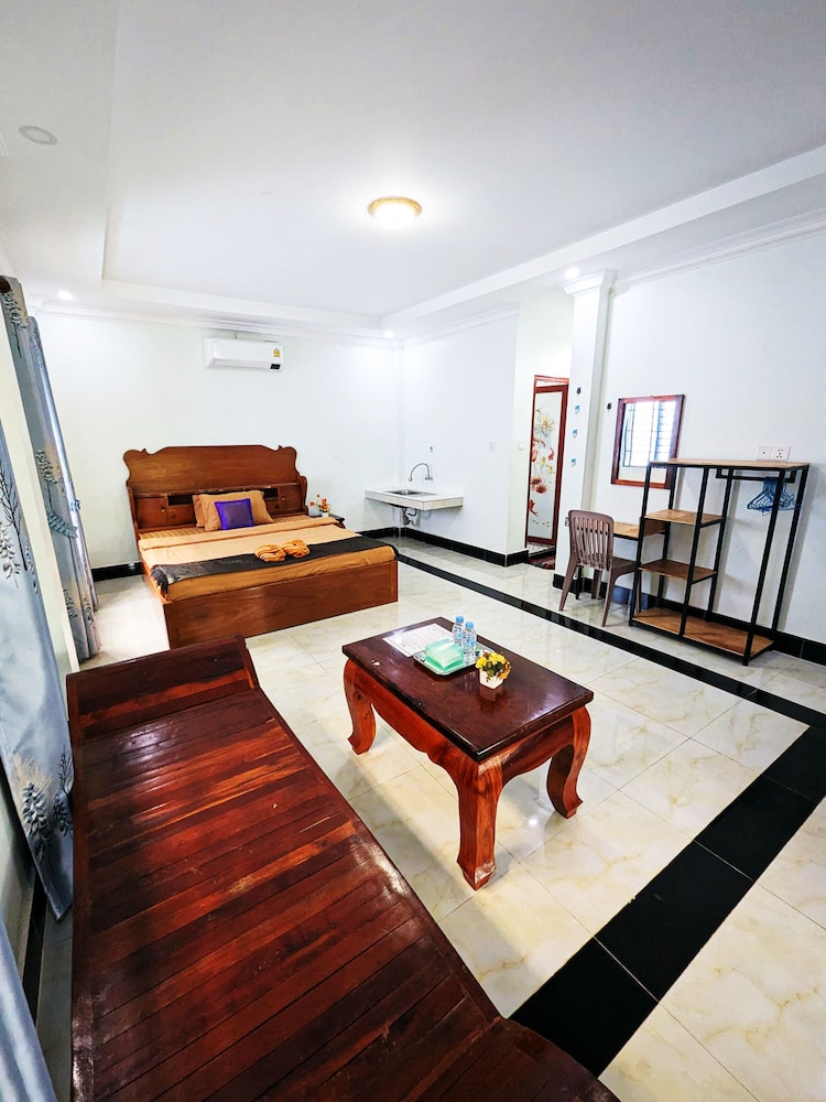 AHHA Bungalow Kampot