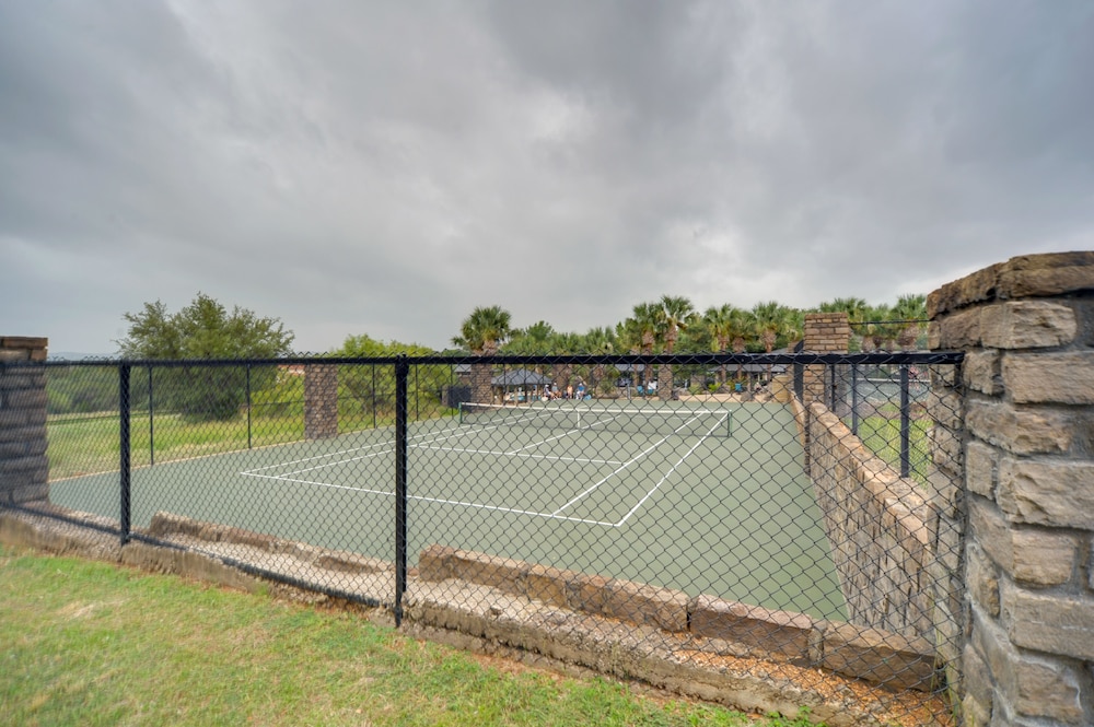 Horseshoe Bay Resort Home 6 Mi to Lake Lbj! - Property Image 6