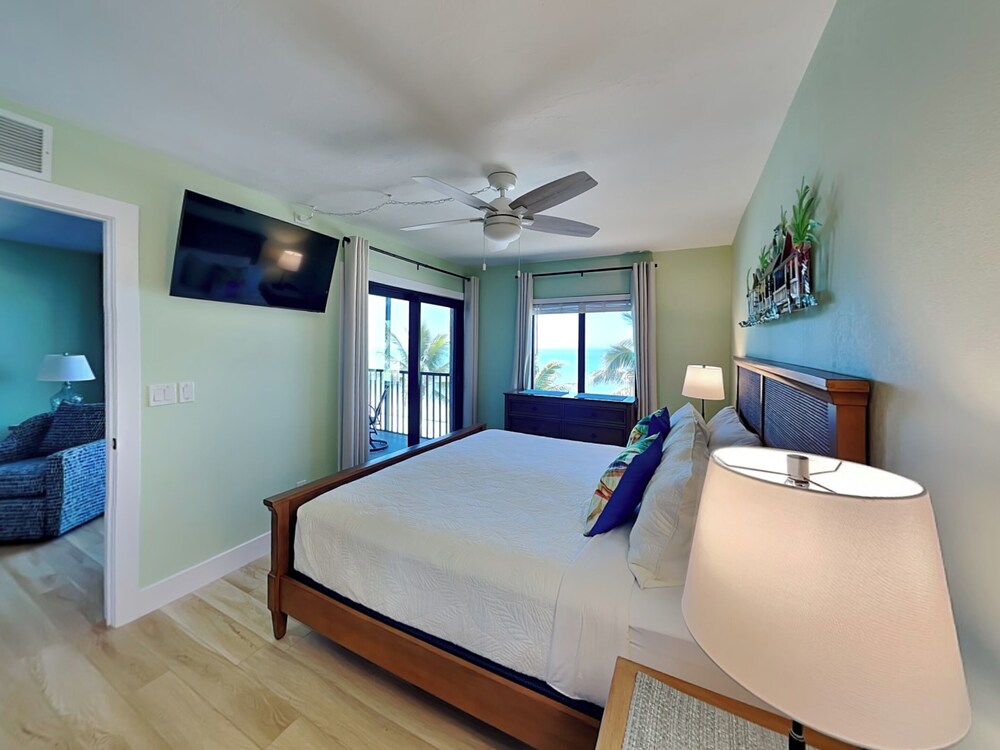 Seaside 3 by Distinctive Beach Rentals