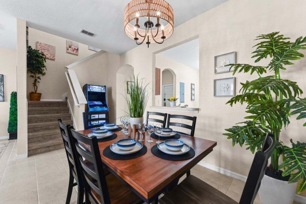 Relaxing Townhome In Regal Oaks Resort By Old Town 3 Bedroom Townhouse