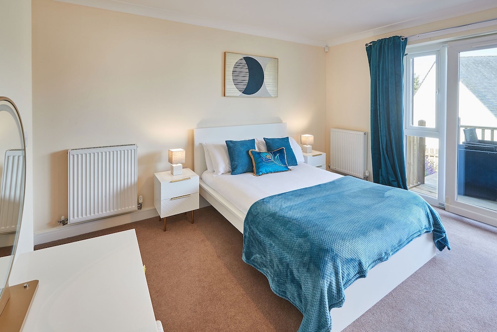 Host Stay Farrers View view 2