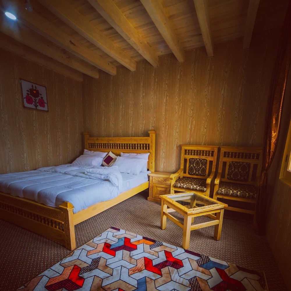 Gulbast House
