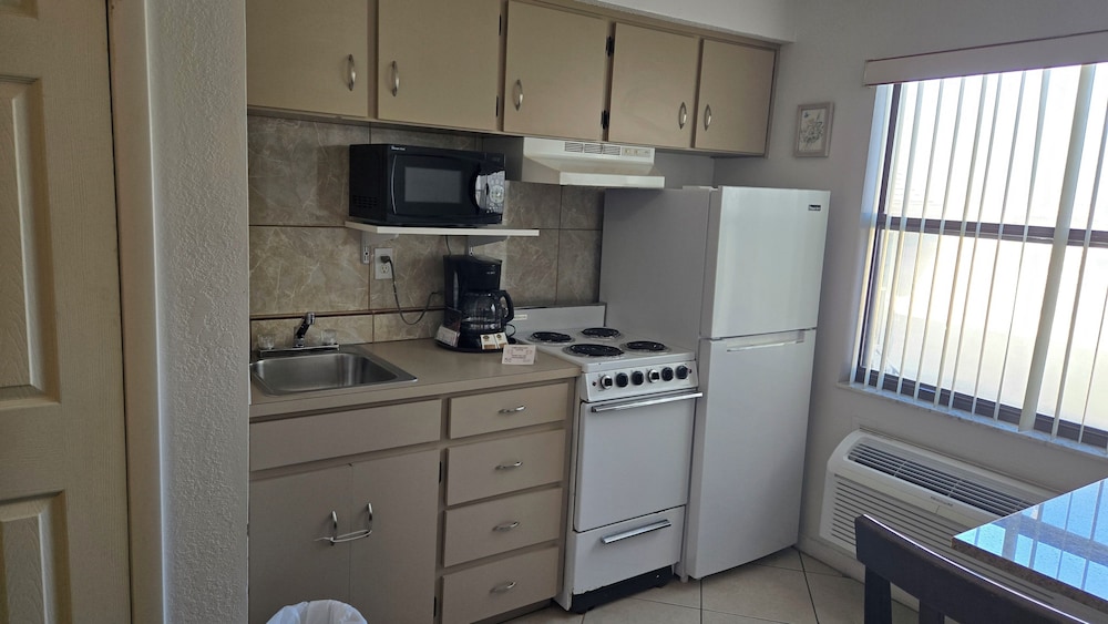 Merida Inn and Suites