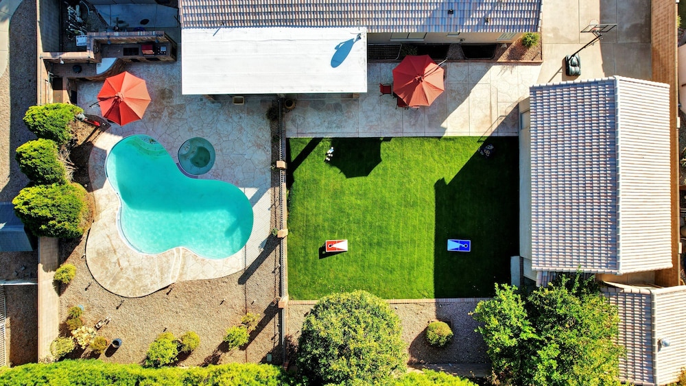 Amenities Galore! Outdoor Living & Lots of Games