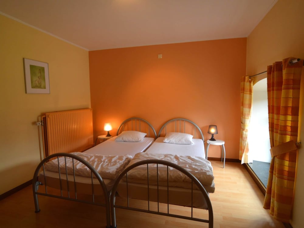 Elegant Castle Stay, Havelange view 4