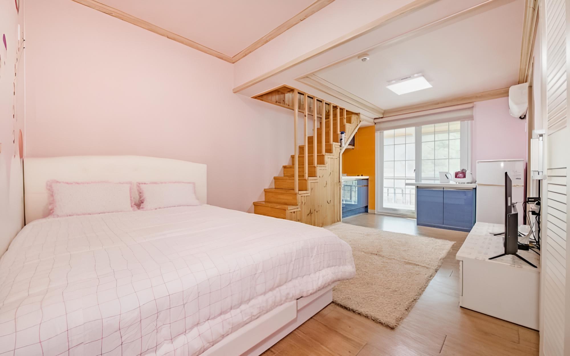 Yongin Evergreen Pension view 2