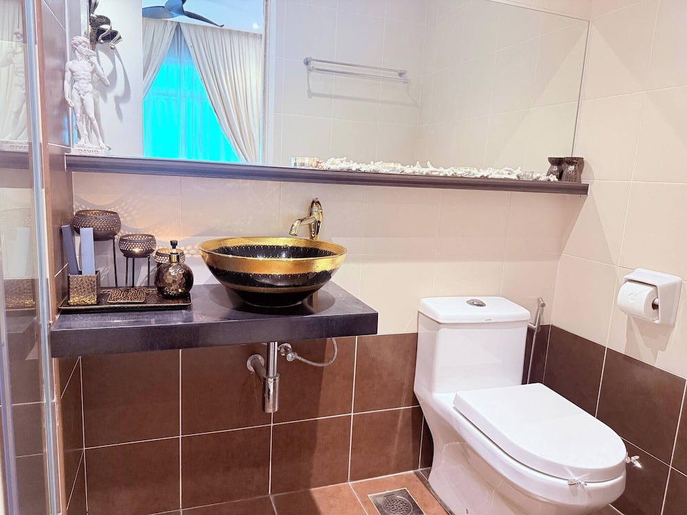 The JB House - A 5 Star Quality Home At Iskandar Puteri