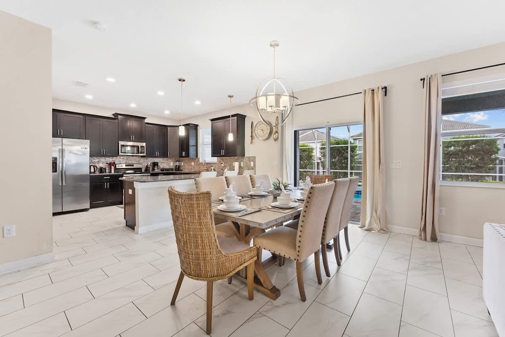 6BR Game Room Plus Large Pool